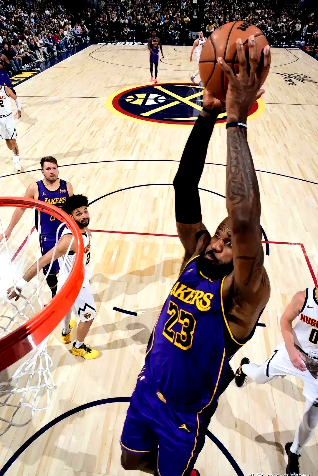 lpl官网-包含湖人B队绝地反击马刺，欧文爆发神勇的词条