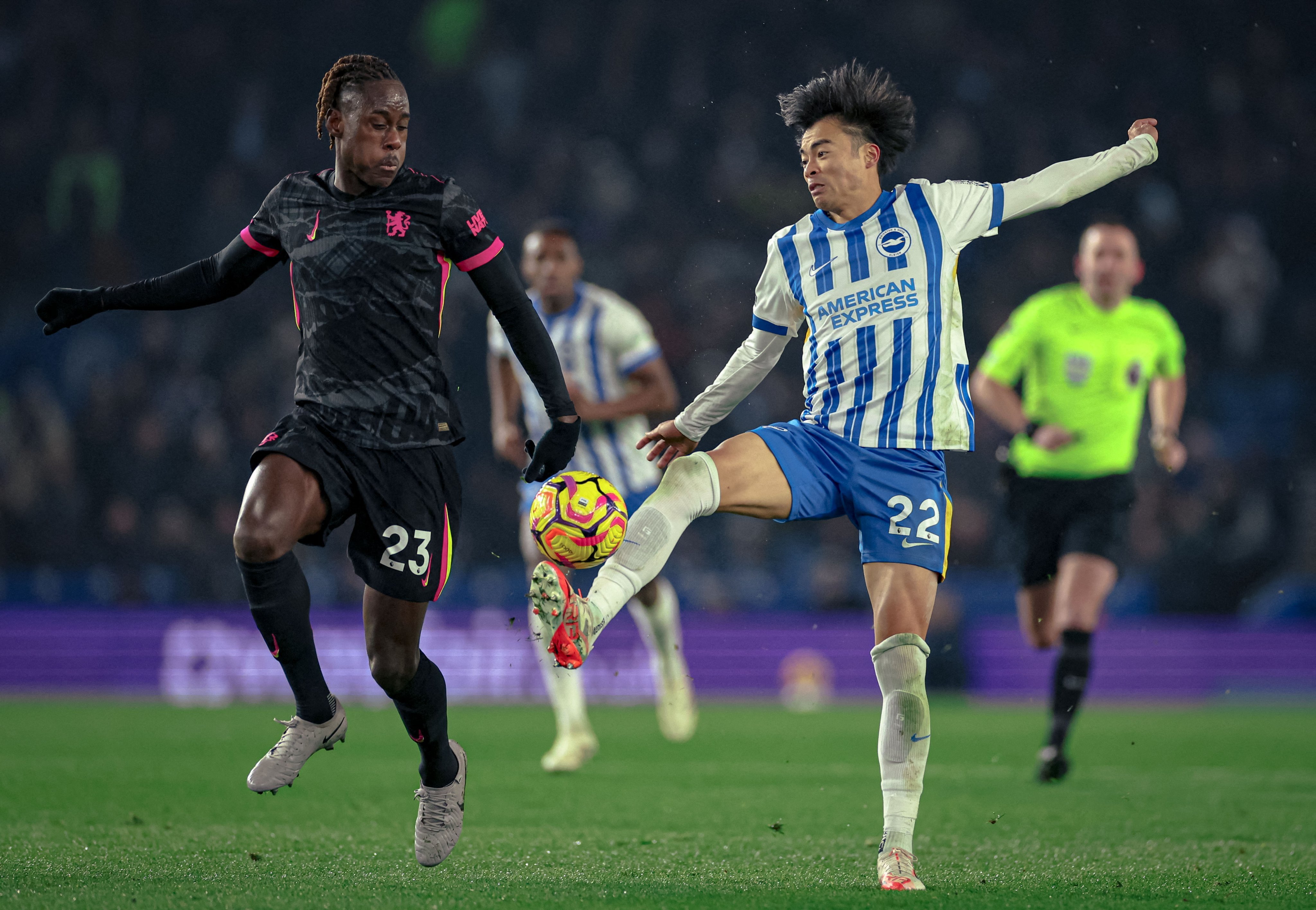 日本乒乓球队绝杀英国乒乓球队,波尔三分雨点燃全场 日本乒乓球队绝杀英国乒乓球队,波尔三分雨点燃全场