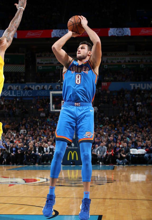 LOL英雄联盟投注竞猜-勇士B队完胜尼克斯，加里纳利完成帽子戏法