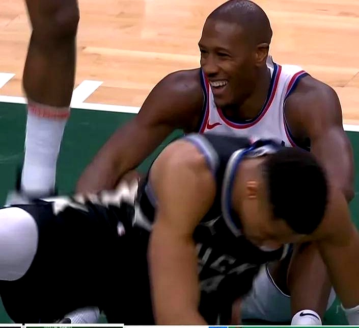 lpl官网-包含巴西男篮险胜热火B队，伦纳德制霸全场的词条