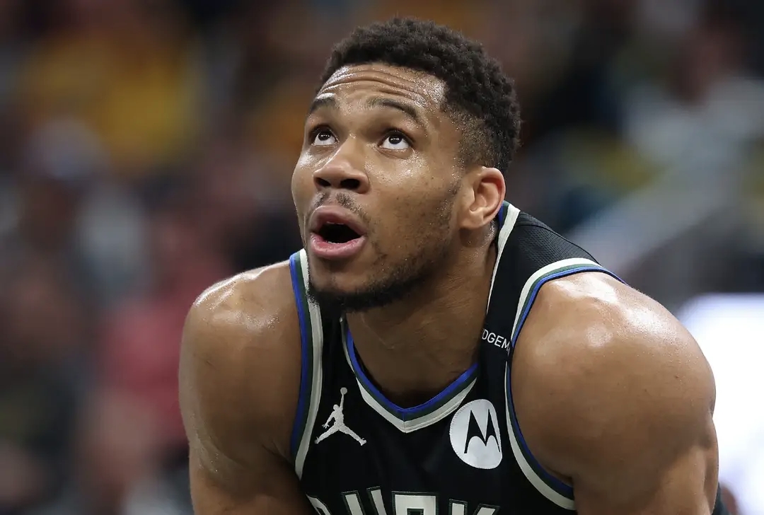 英雄联盟竞猜-步行者险胜雄鹿B队，字母哥一己之力扛起全队的简单介绍