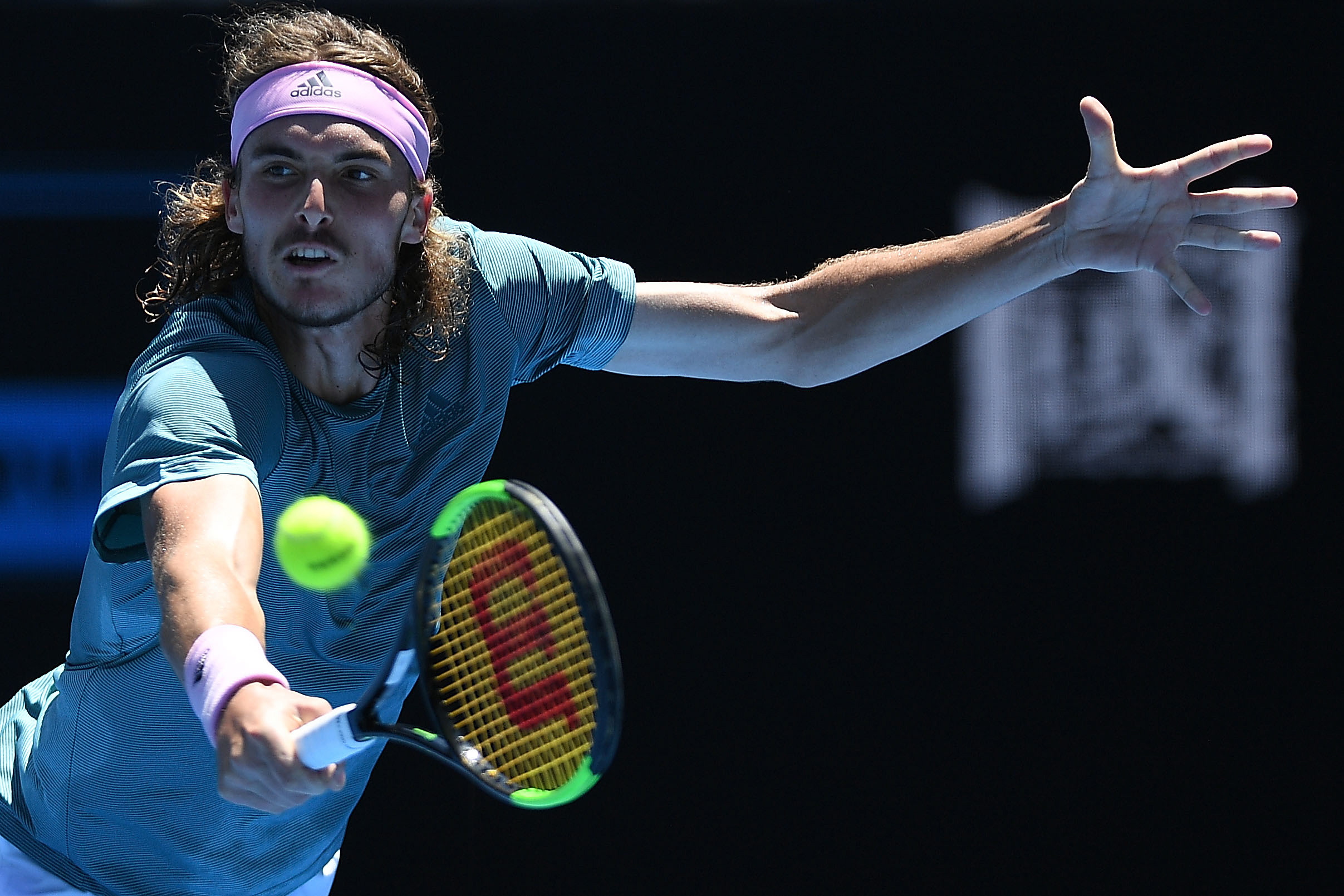 LOL英雄联盟直播-包含美国网球队轻取法国网球队，西西帕斯高光表现的词条