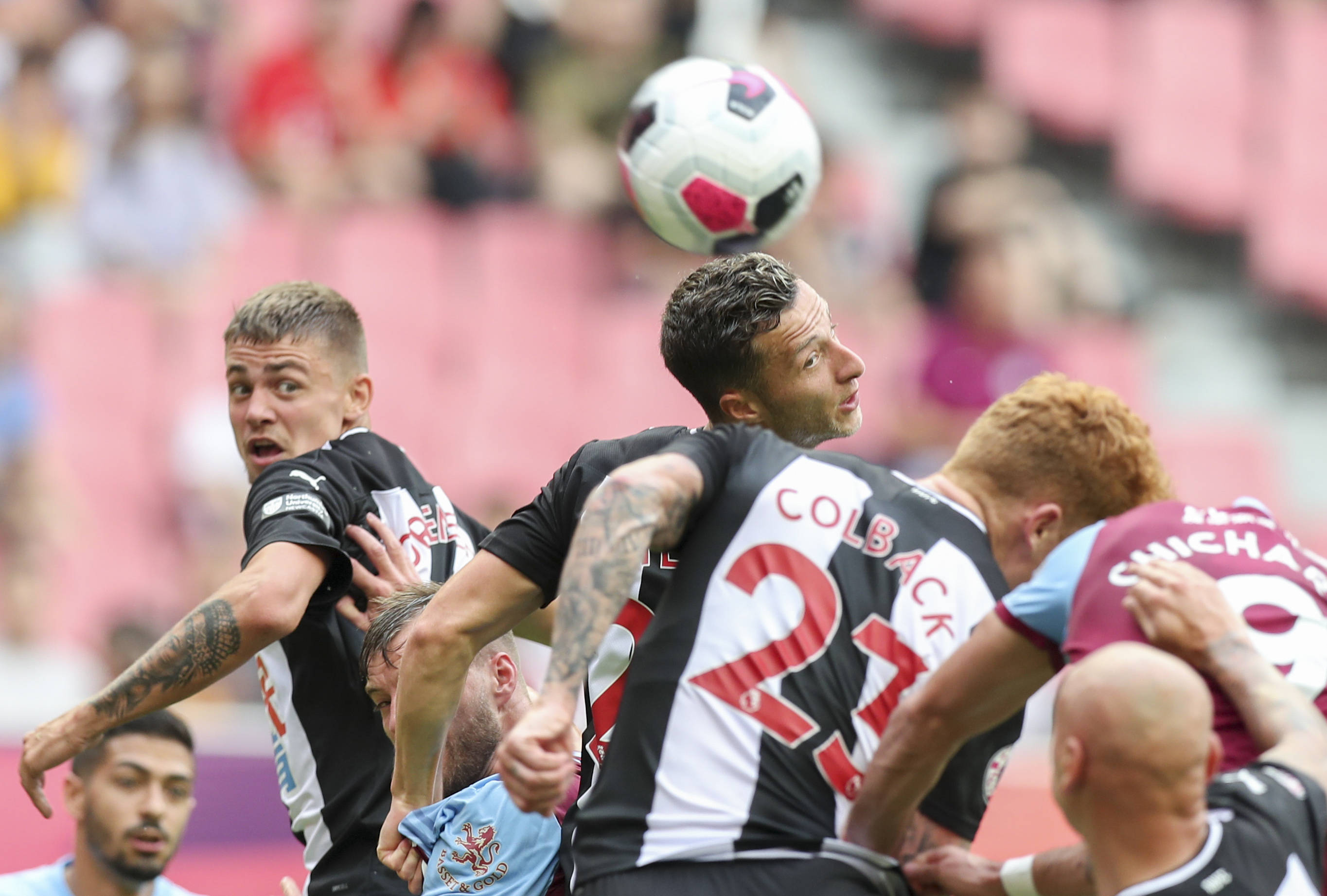 LPL赛事观看-关于西汉姆联击败切尔西，继续保持领先优势的信息