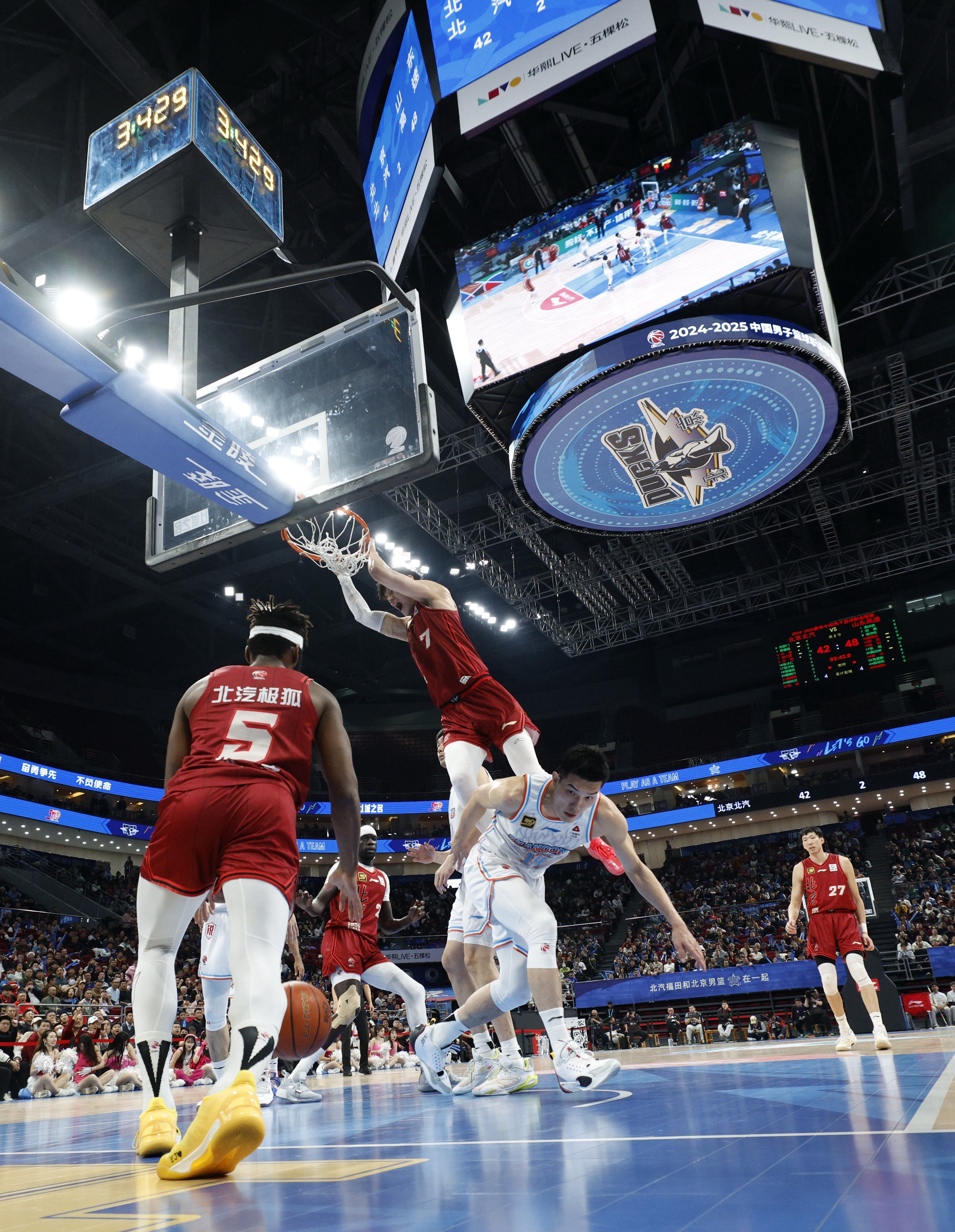 LOL直播入口-包含上海队险胜灰熊，周琦带队取胜的词条