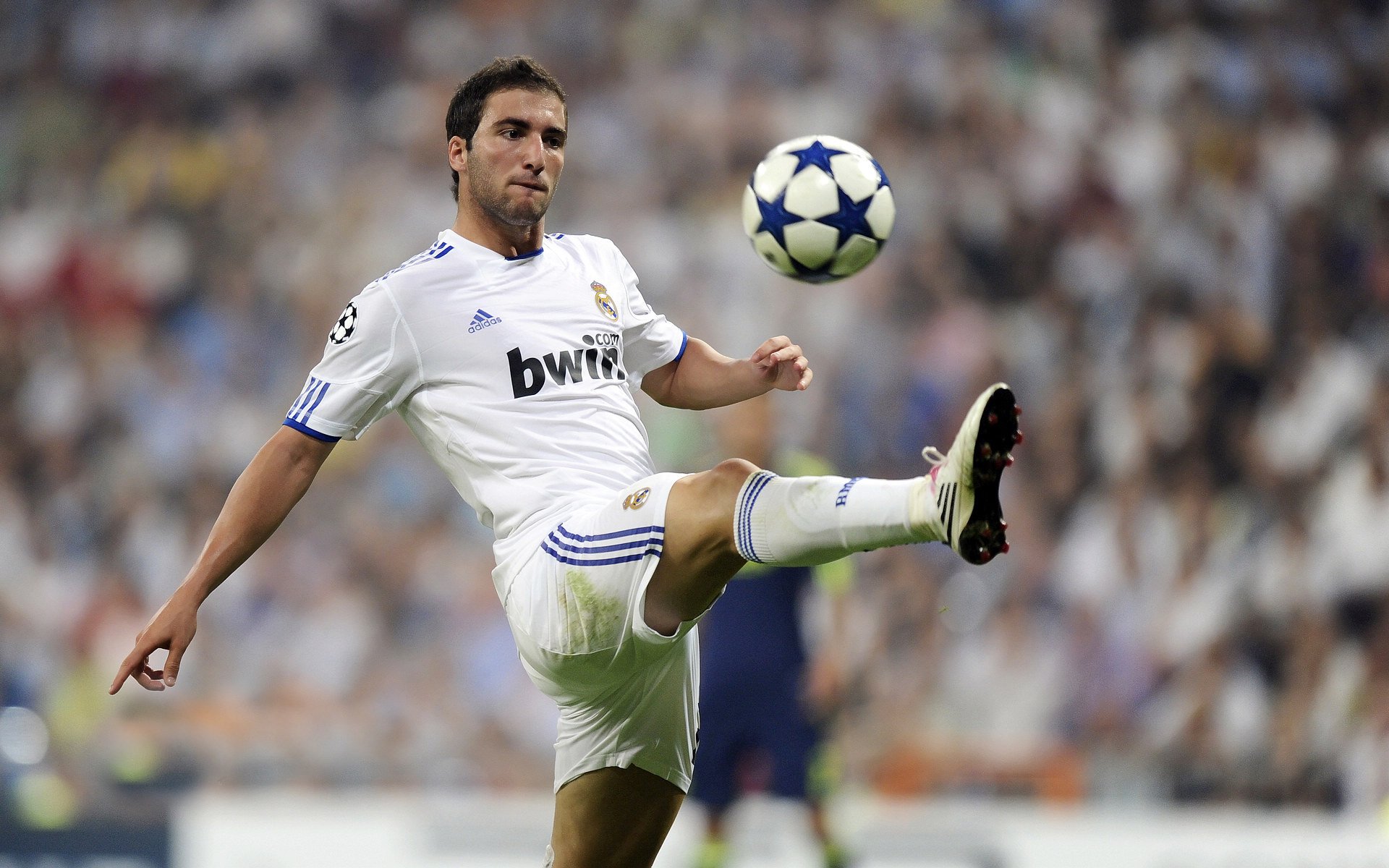 LOL英雄联盟赛事指南-国家德比引爆西甲，多特蒙德法国帮碾压背后的战术革命