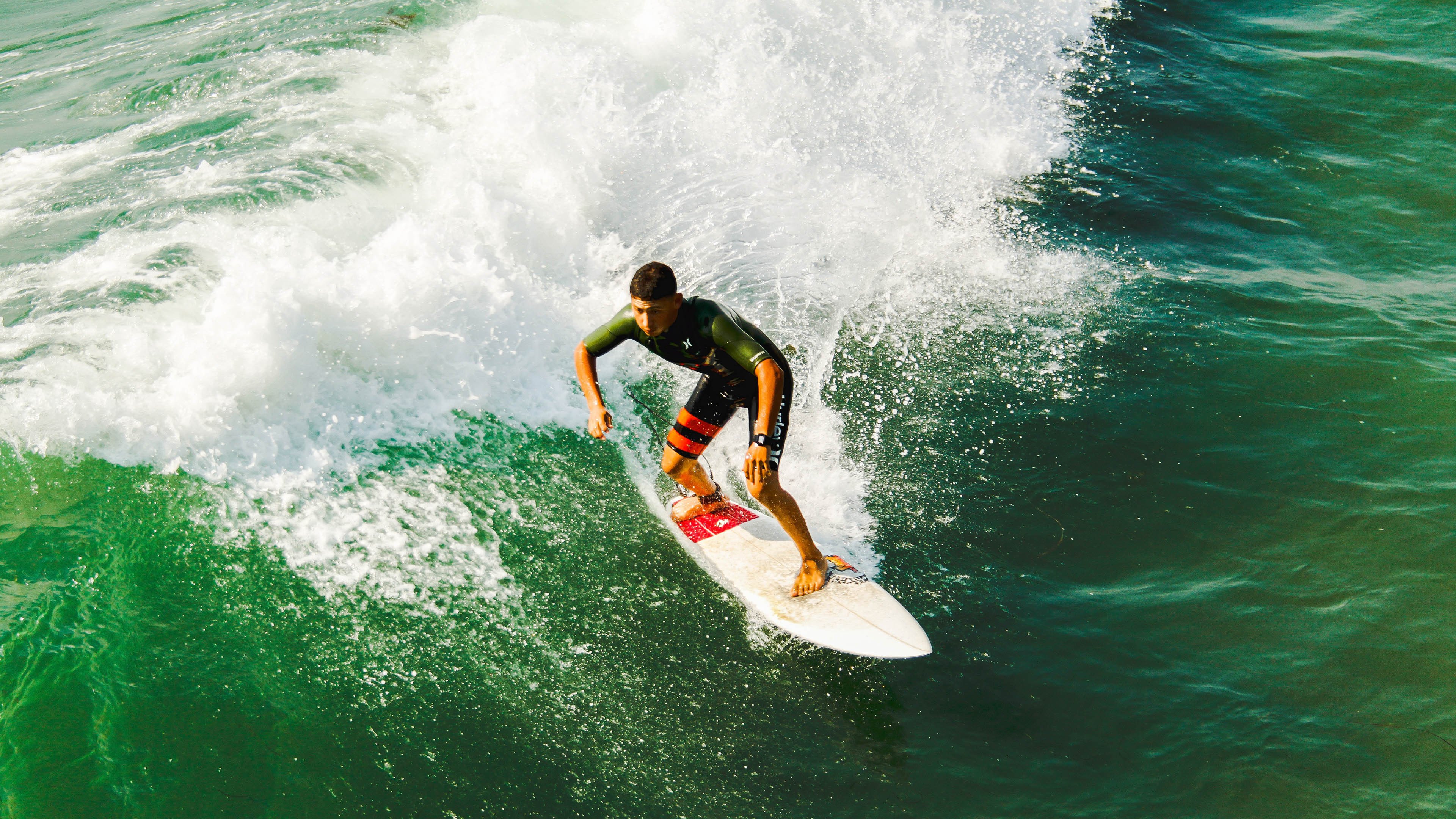 LOL英雄联盟直播-欧冠决赛之夜，努涅斯彻底打爆防线
